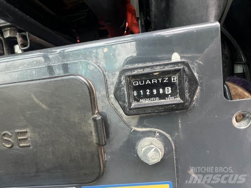 Kobelco SK28SR-6E Mini bageri <7t