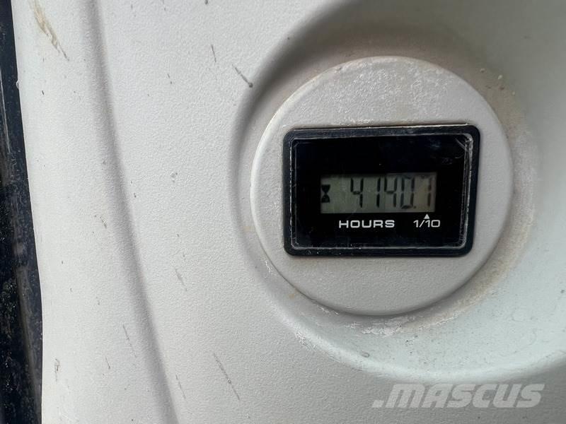 Kobelco SK75 Bageri gusjeničari