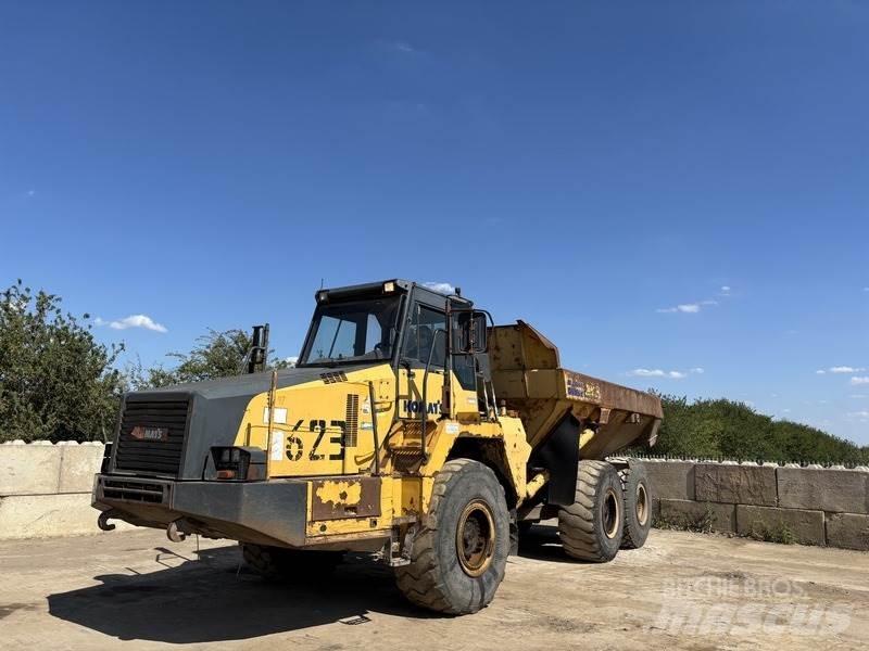 Komatsu HM300-1 Zglobni demperi