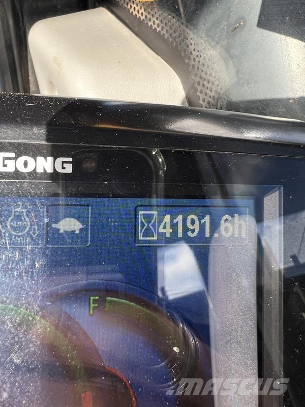 LiuGong CLG933 Bageri gusjeničari