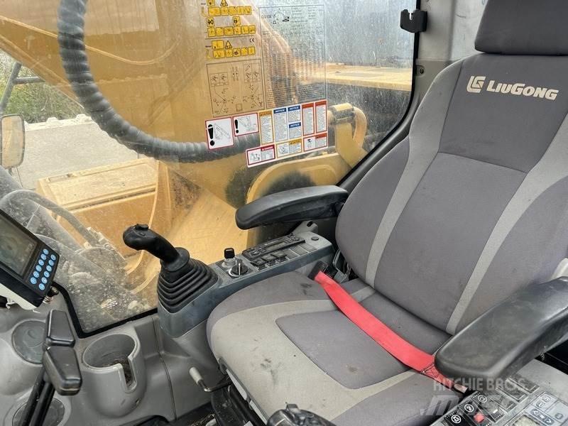 LiuGong CLG933 Bageri gusjeničari
