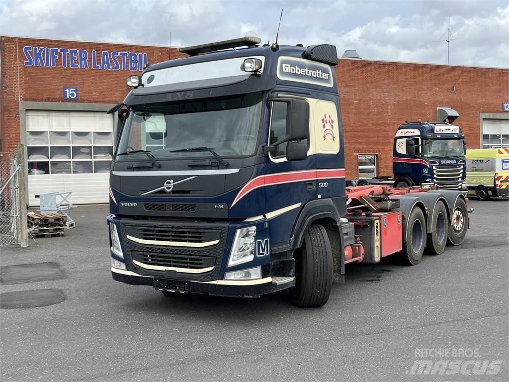 Volvo FM Rol kiper kamioni s kukama za dizanje