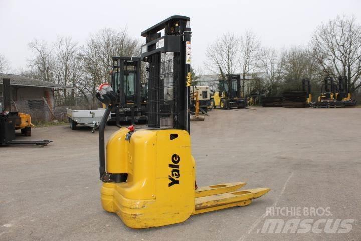 Yale MS10AC Ručni električni viličar