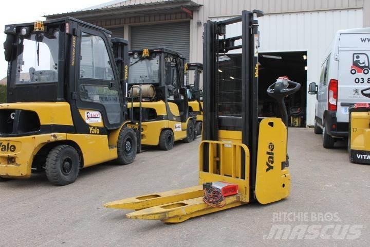 Yale MS10AC Ručni električni viličar