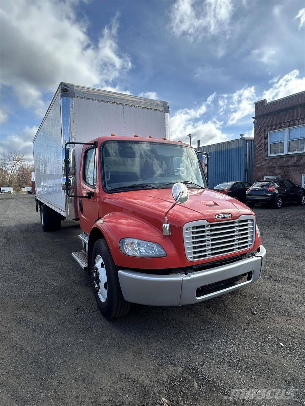 Freightliner M2 Sanduk kamioni