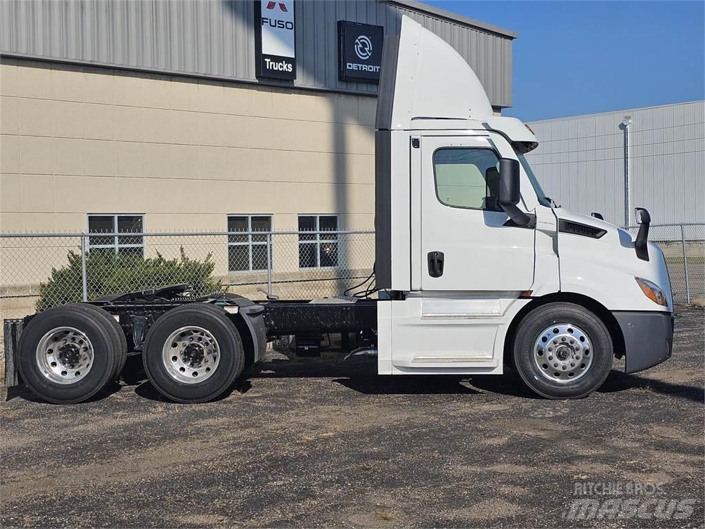 Freightliner PE116 Traktorske jedinice