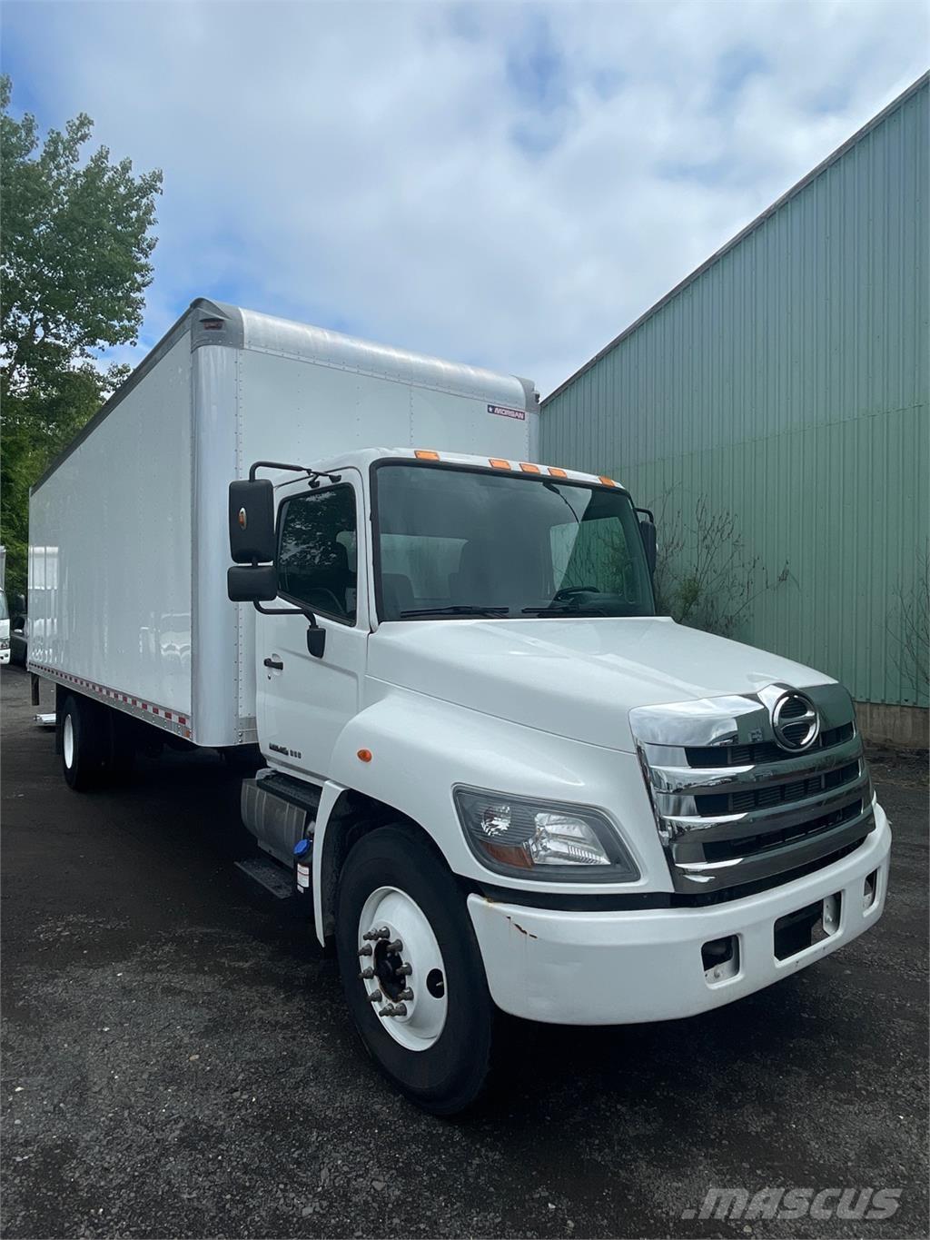 Hino 268A Sanduk kamioni