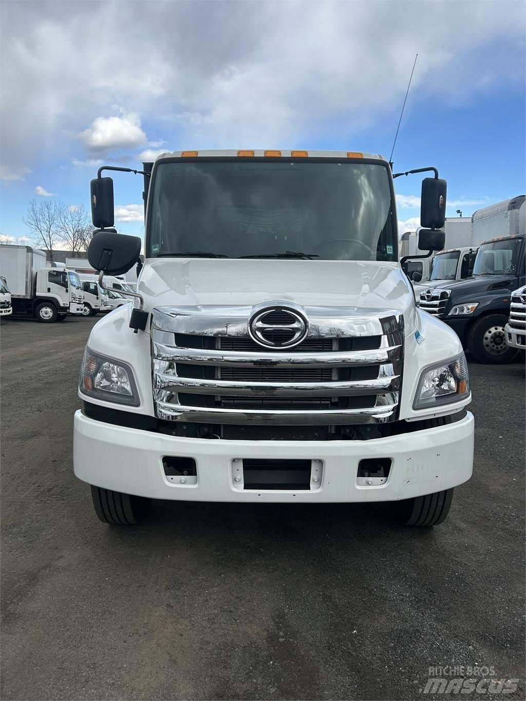 Hino 338 Ostali kamioni