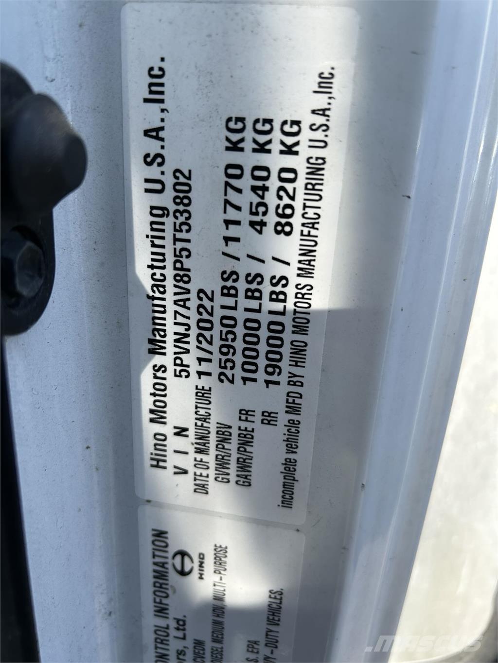 Hino L6 Sanduk kamioni