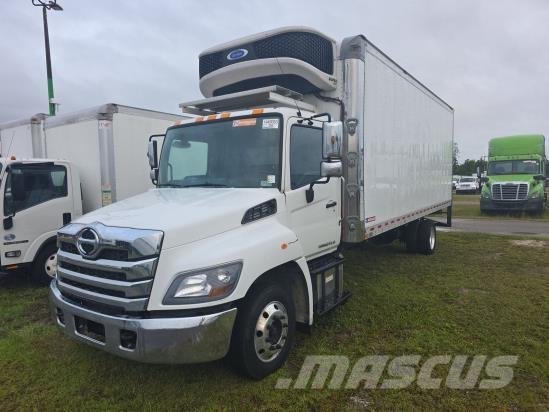 Hino L6 Sanduk kamioni