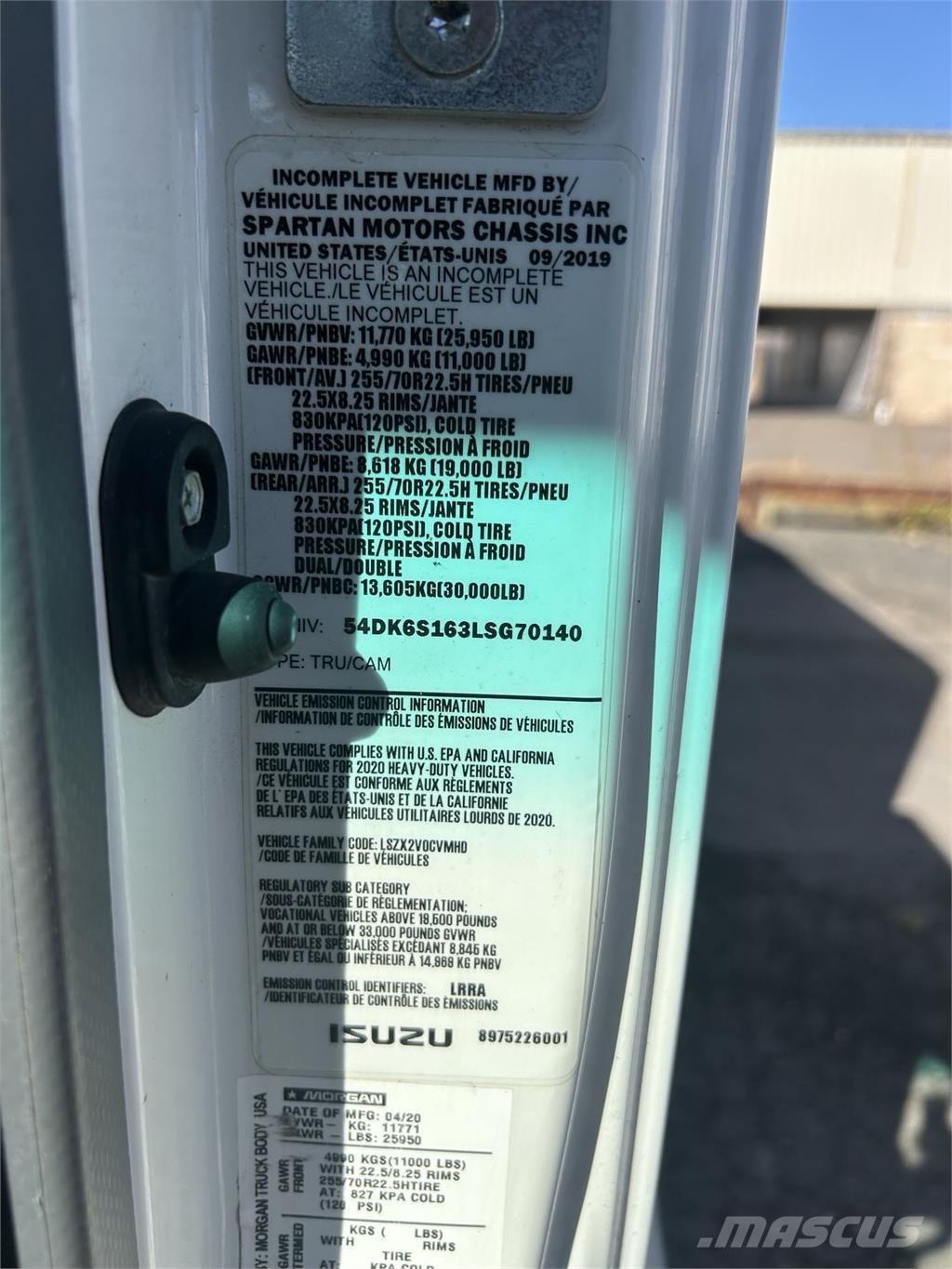 Isuzu FTR Sanduk kamioni