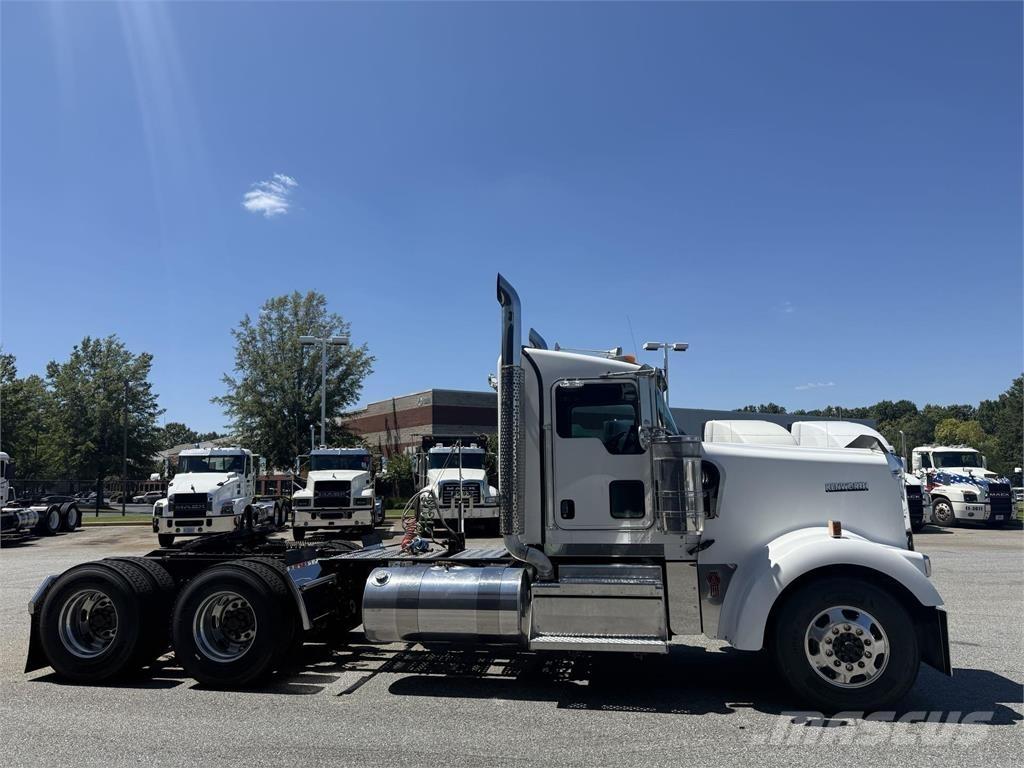 Kenworth W900 Traktorske jedinice