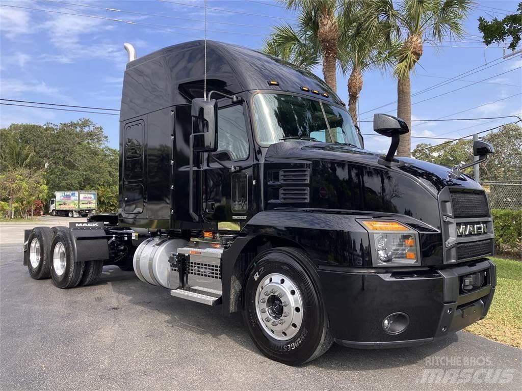 Mack AN64T Traktorske jedinice