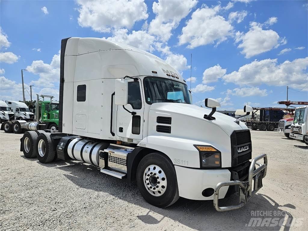 Mack AN64T Traktorske jedinice