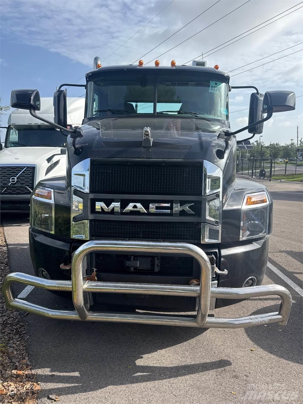 Mack AN64T Traktorske jedinice