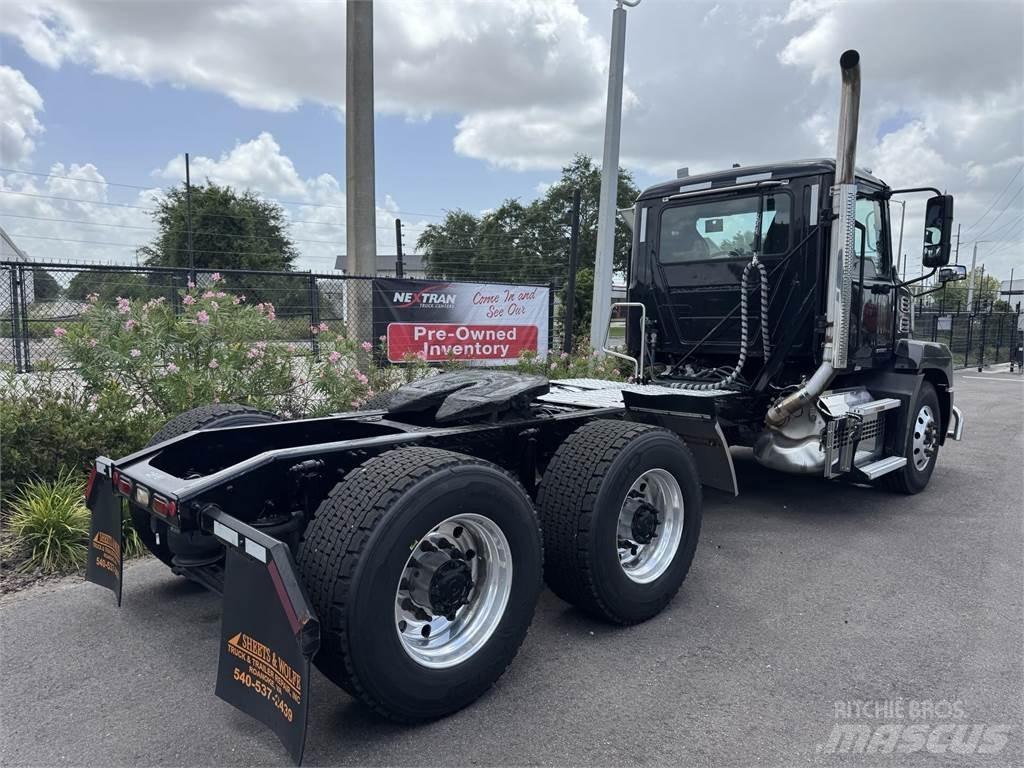 Mack AN64T Traktorske jedinice