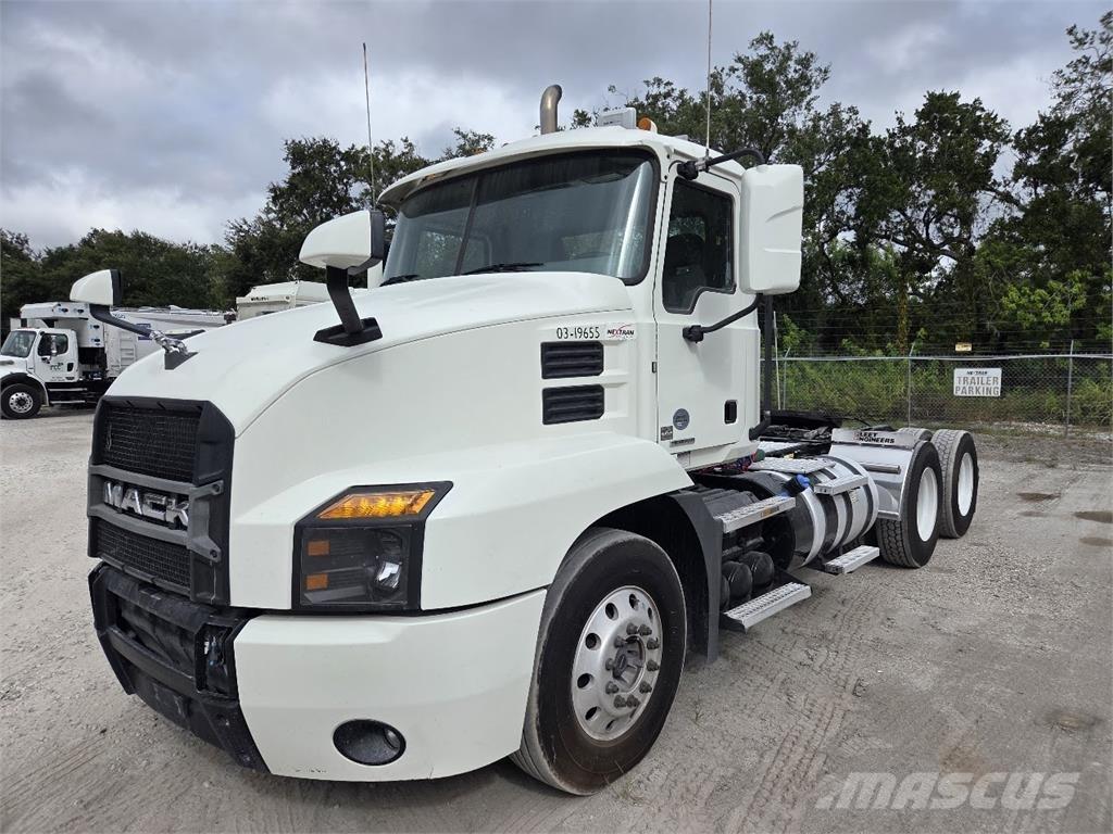Mack AN64T Traktorske jedinice