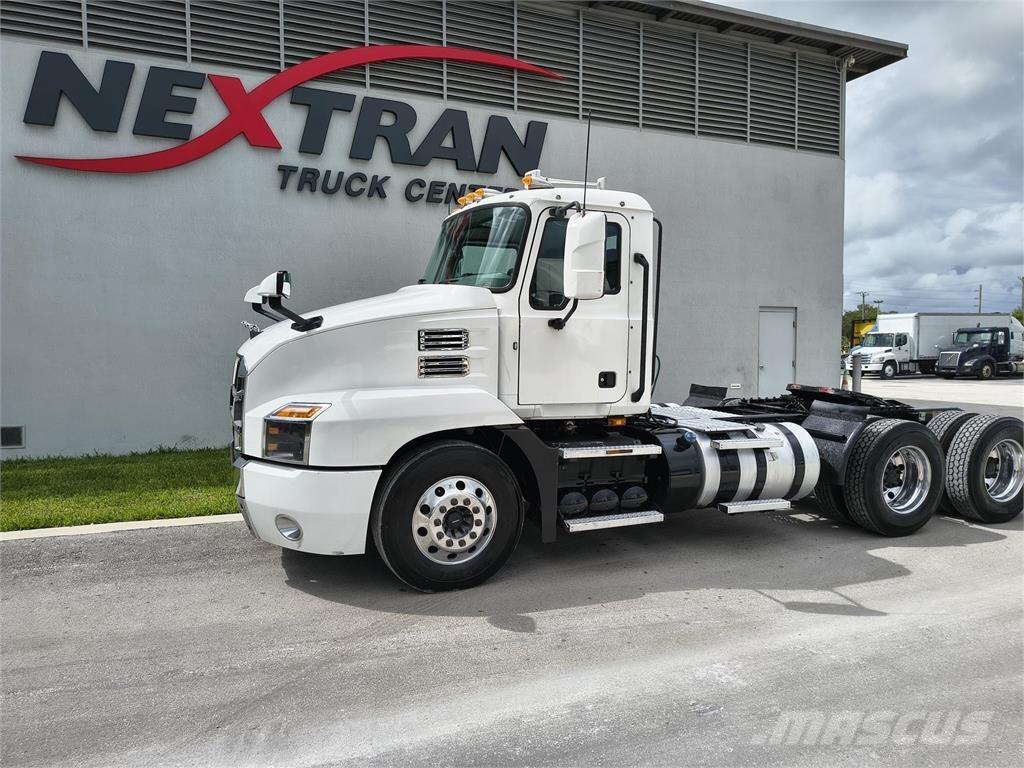 Mack AN64T Traktorske jedinice