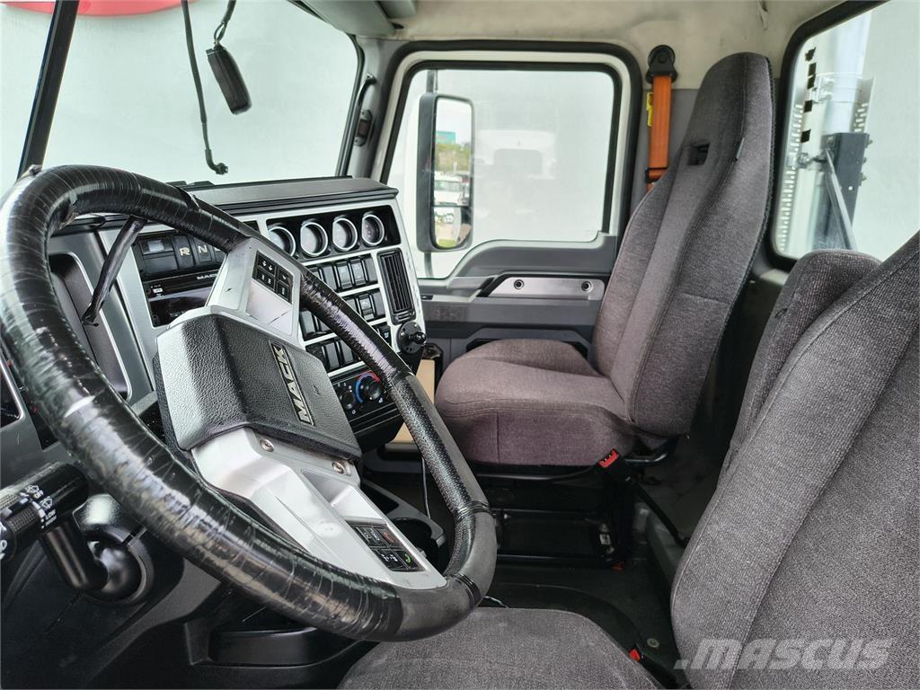 Mack AN64T Traktorske jedinice