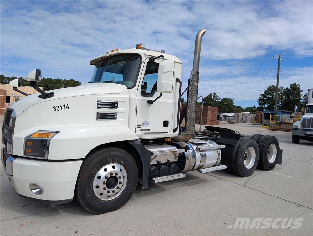 Mack AN64T Traktorske jedinice
