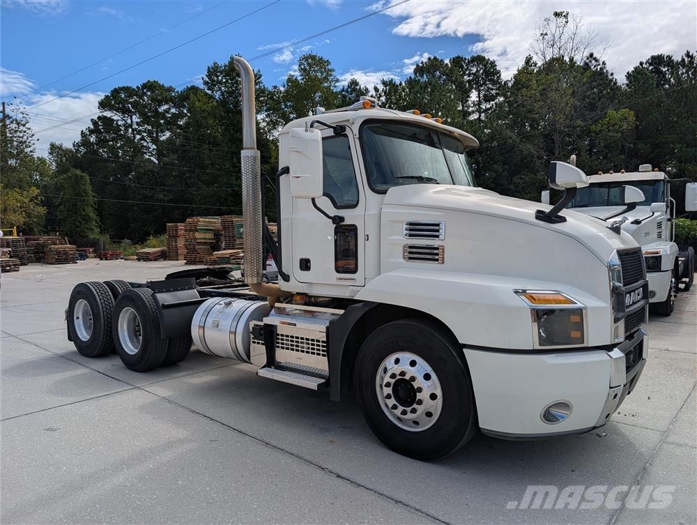 Mack AN64T Traktorske jedinice