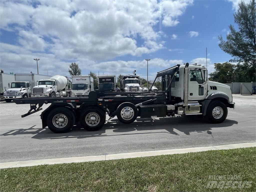 Mack GR64B Traktorske jedinice