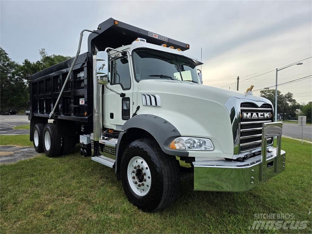 Mack GR64B Kiper kamioni