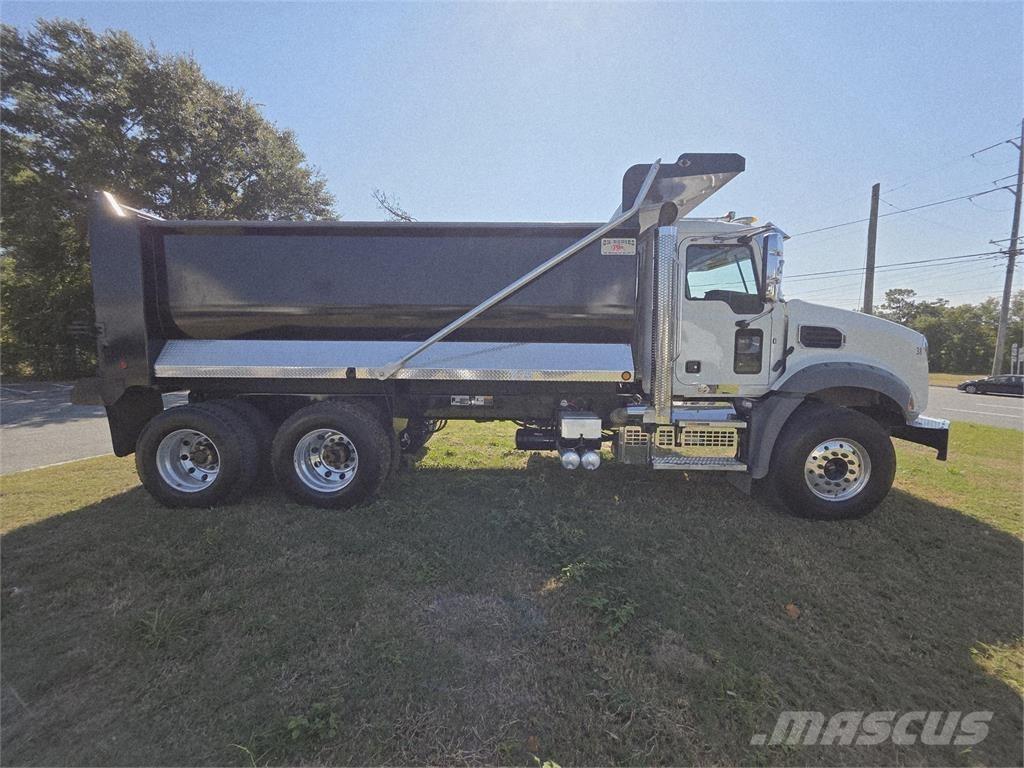 Mack GR64B Kiper kamioni