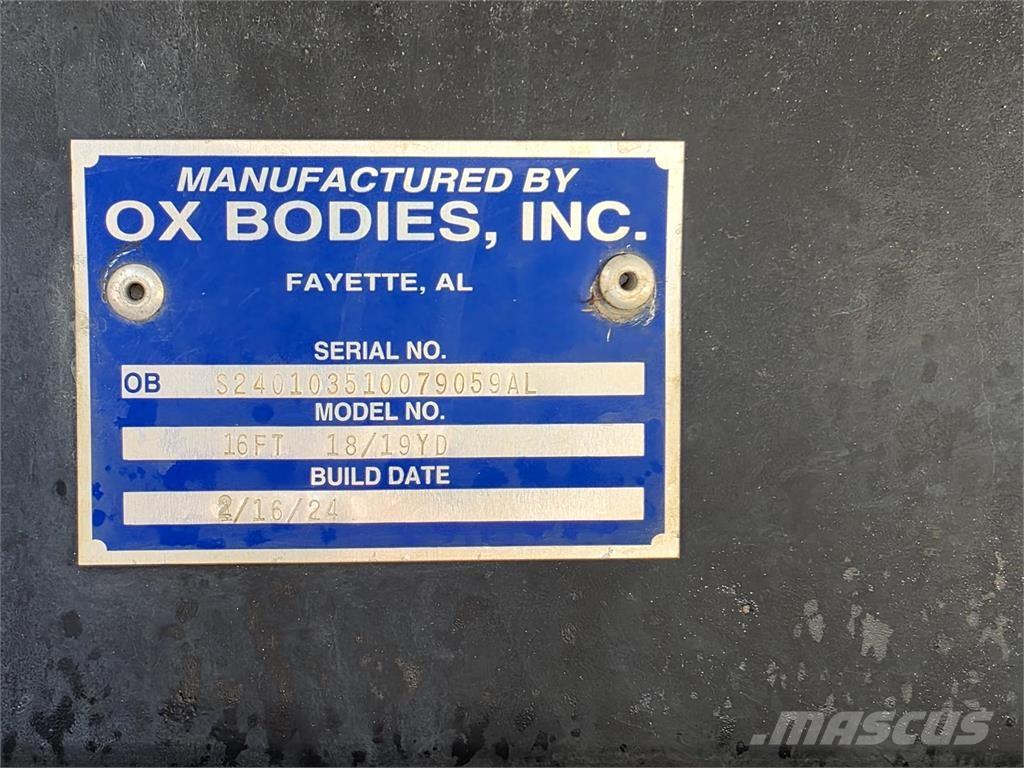 Mack GR64B Kiper kamioni