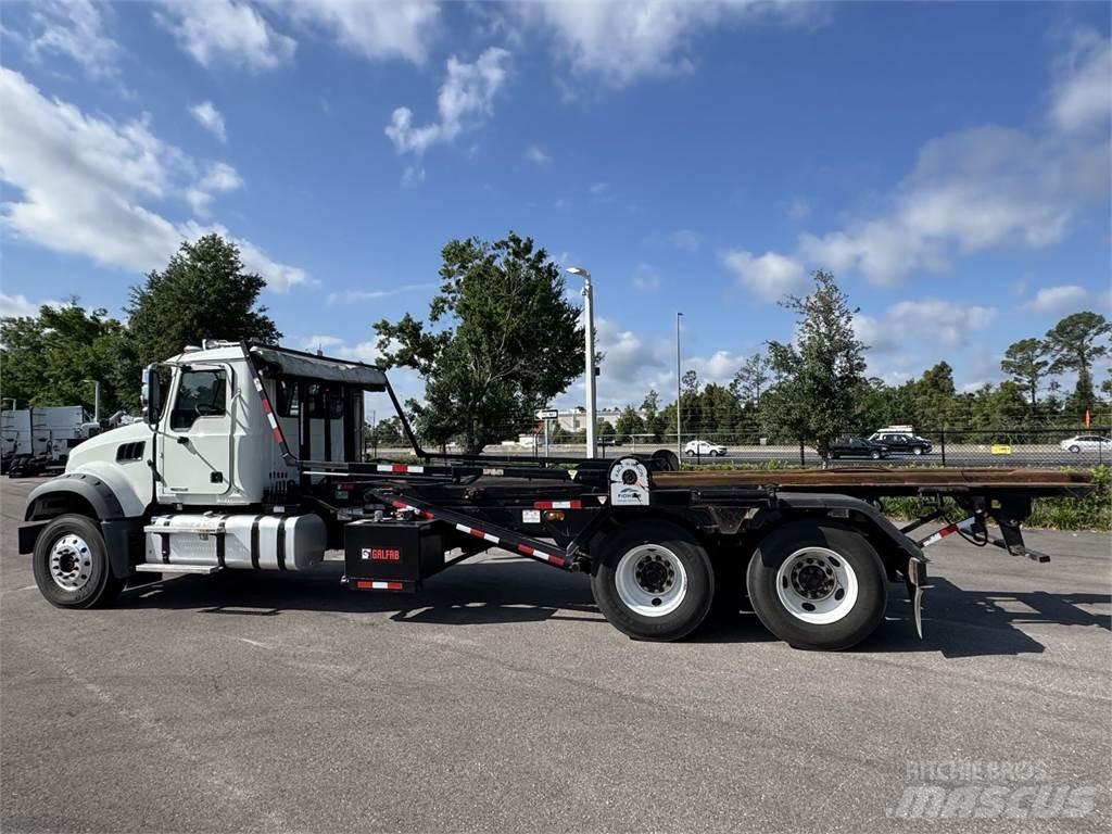Mack GR64F Ostali kamioni