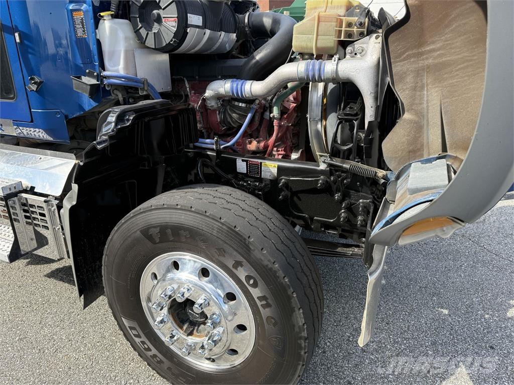 Mack GR64F Kiper kamioni