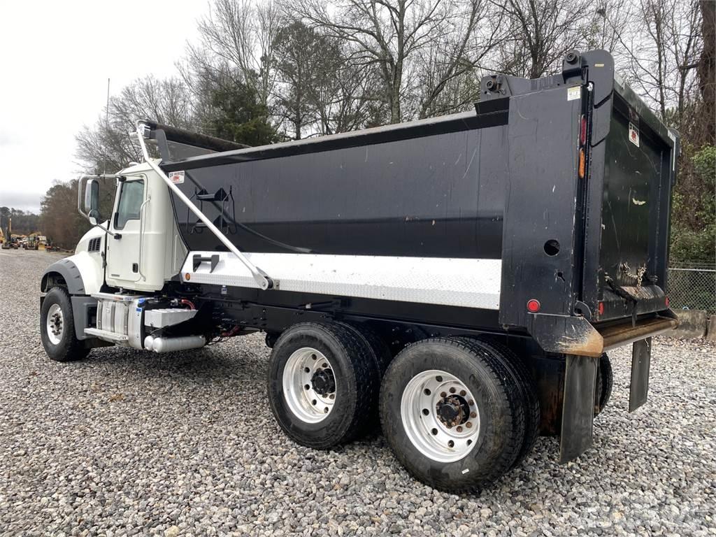 Mack GR64FR Kiper kamioni