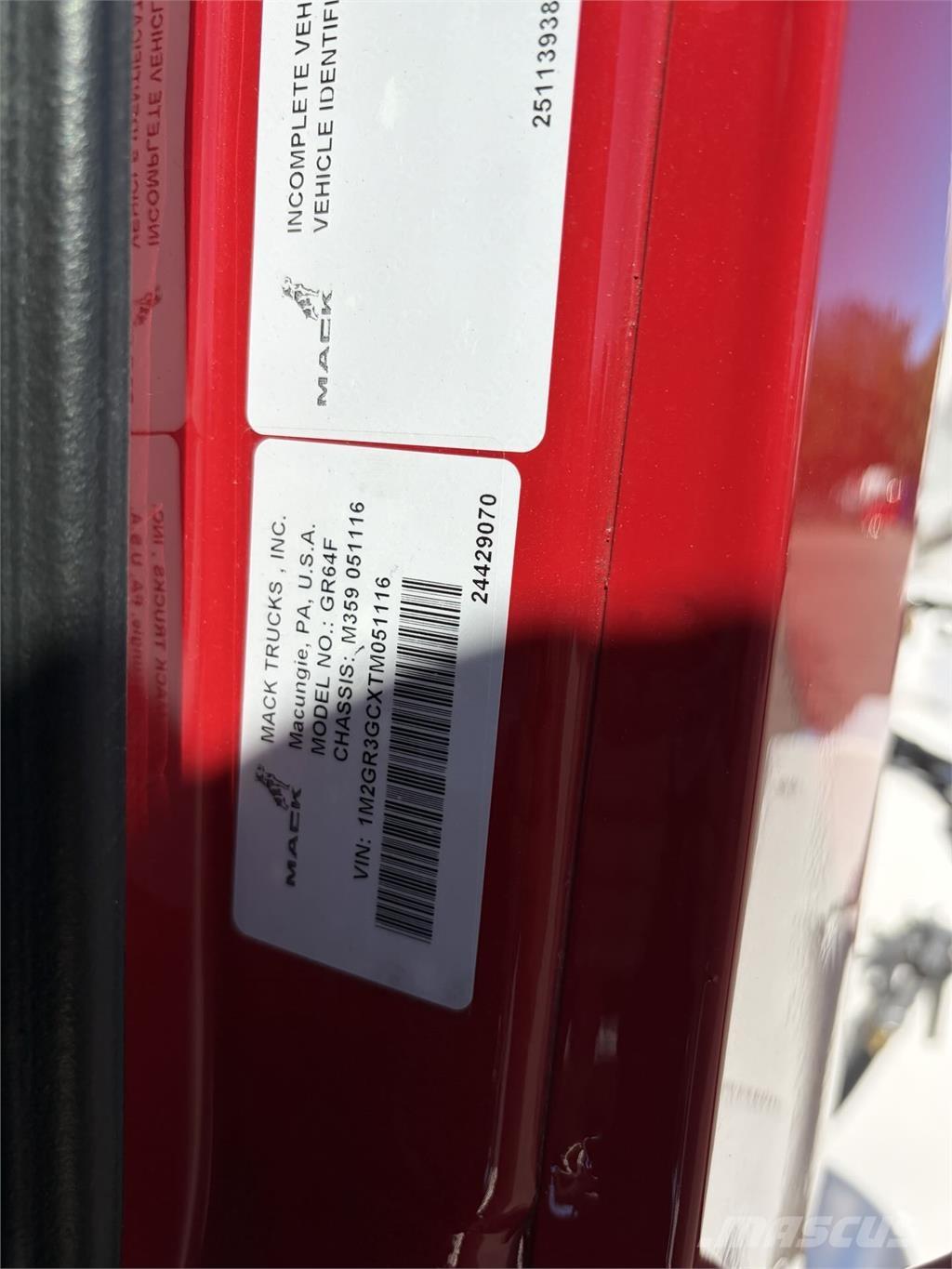 Mack GR64FR Kamioni mikseri za beton