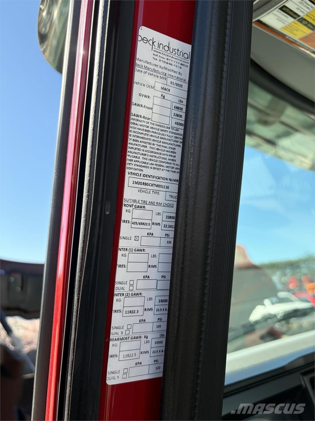 Mack GR64FR Kamioni mikseri za beton