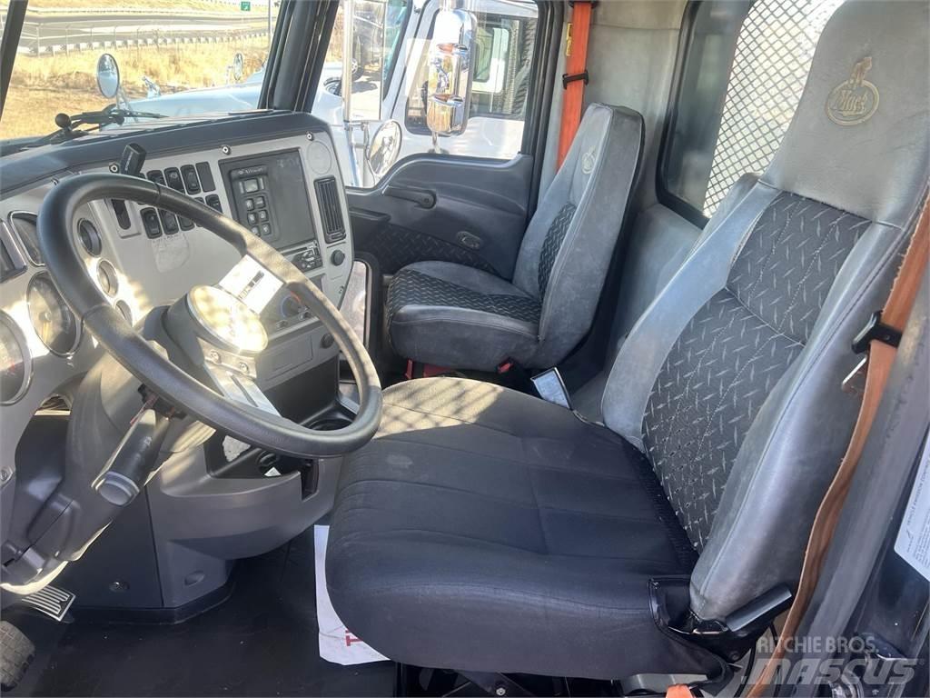 Mack GU813 Ostali kamioni