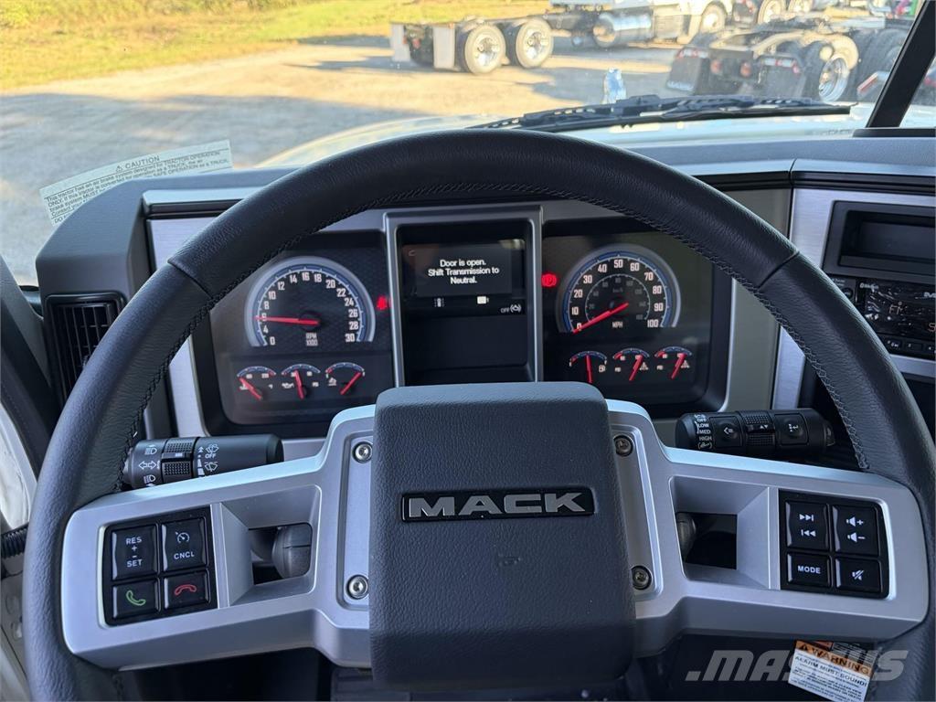 Mack PI64T Traktorske jedinice