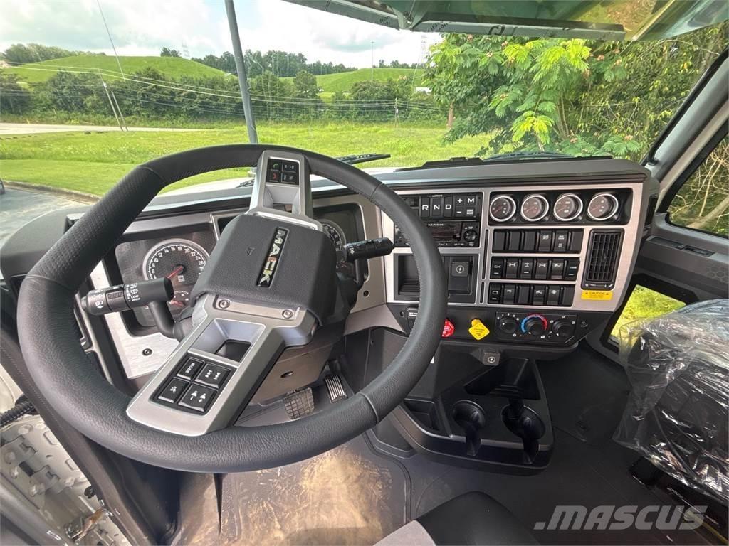 Mack PI64T Traktorske jedinice