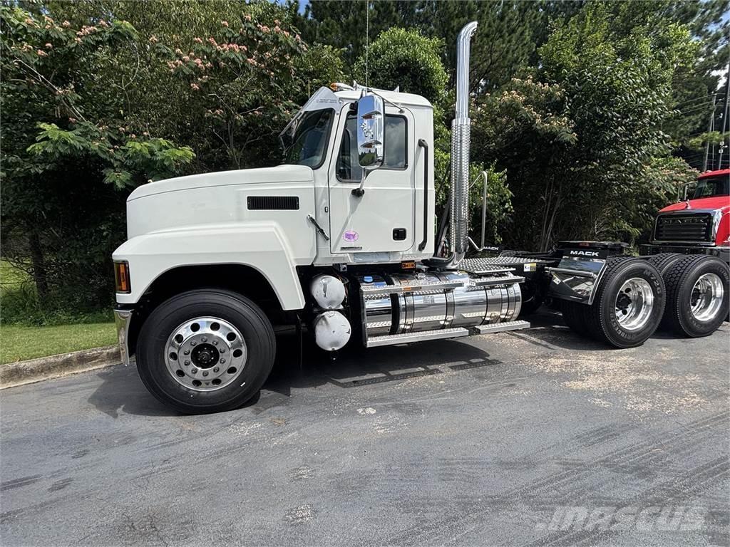 Mack PI64T Traktorske jedinice