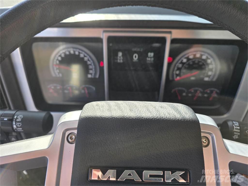 Mack PI64T Traktorske jedinice