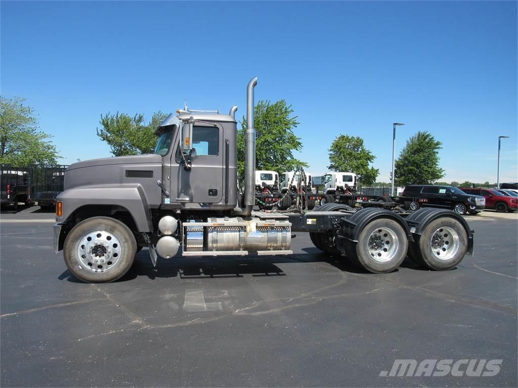 Mack PI64T Traktorske jedinice
