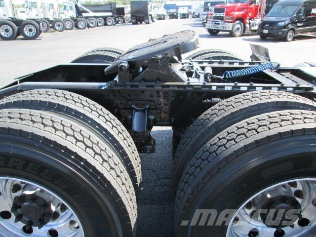 Mack PI64T Traktorske jedinice