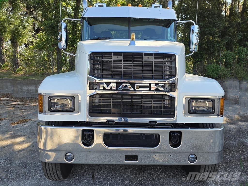 Mack PI64T Traktorske jedinice