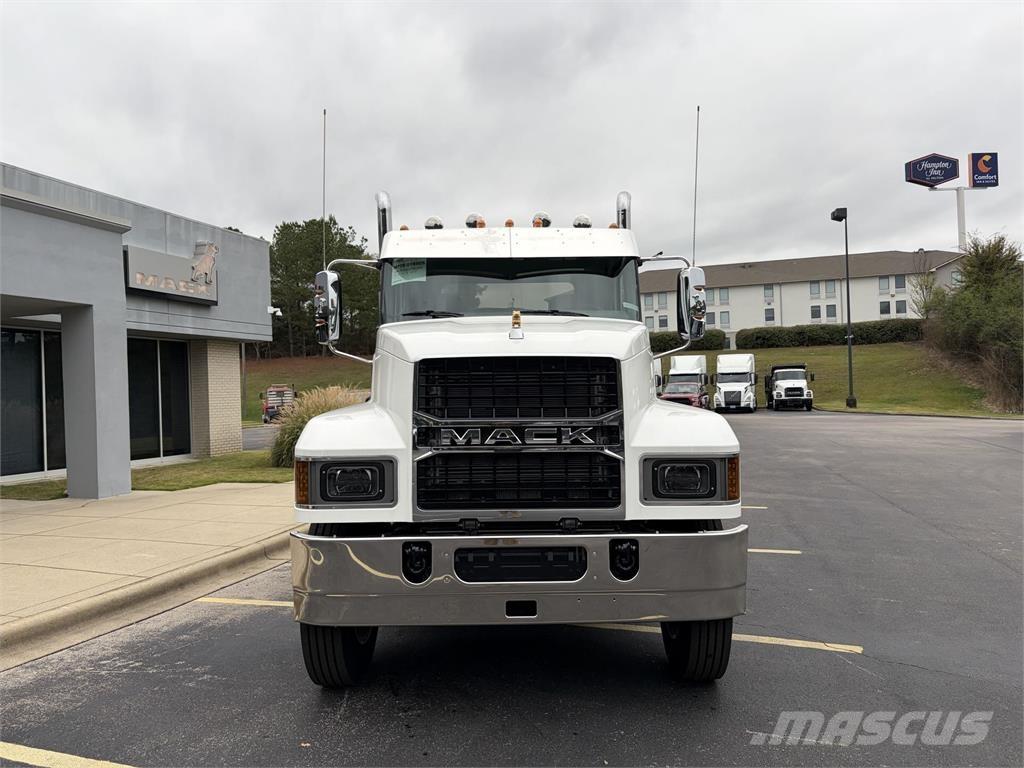 Mack PI64T Traktorske jedinice