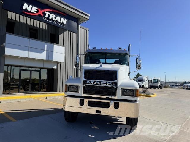 Mack PI64T Traktorske jedinice