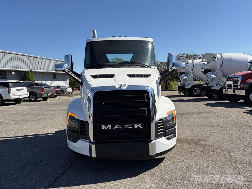 Mack PR64T Traktorske jedinice