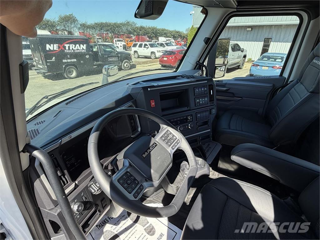 Mack PR64T Traktorske jedinice