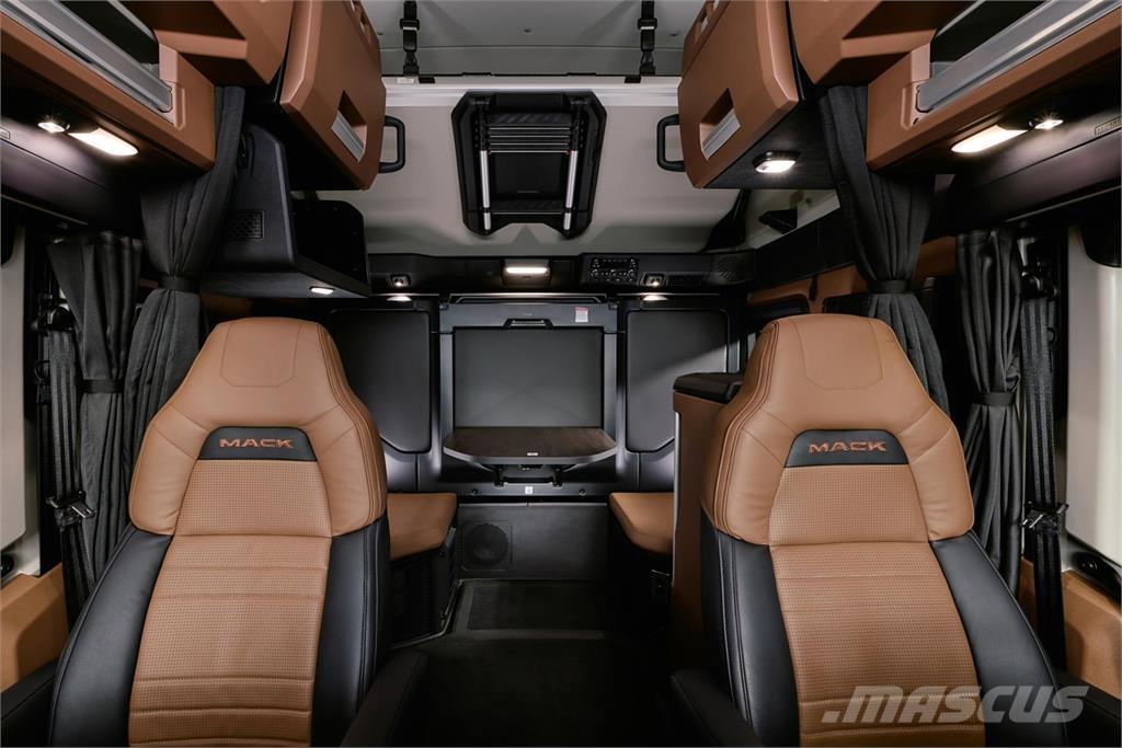 Mack PR64T Traktorske jedinice