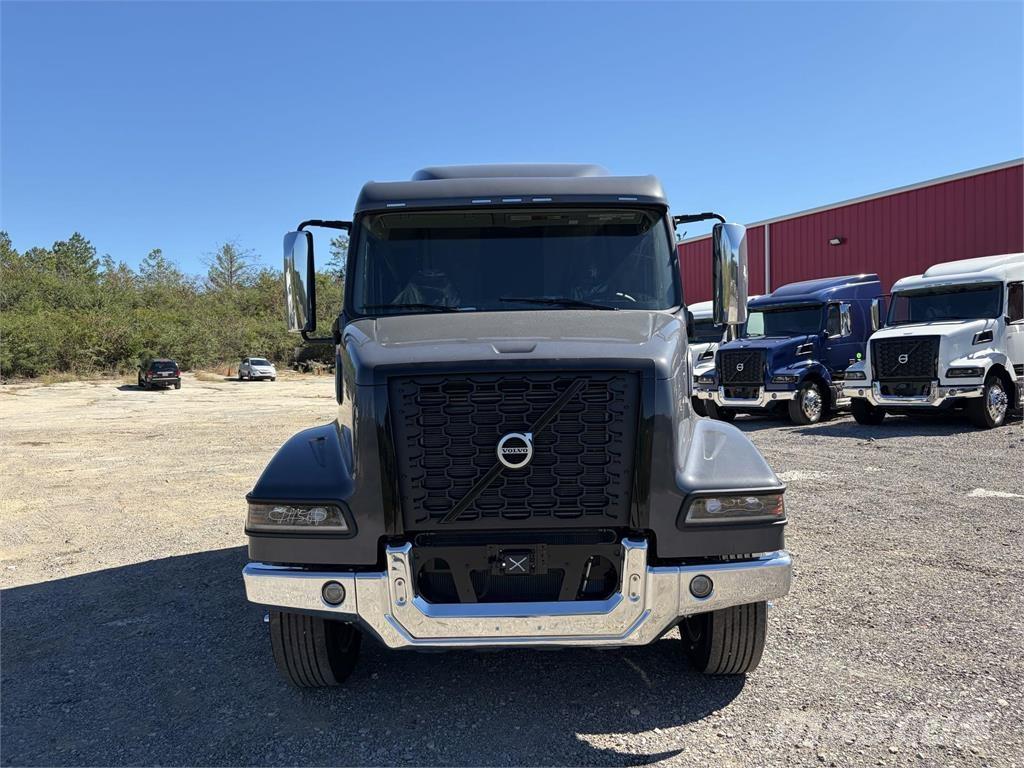 Volvo VAH64600 Rol kiper kamioni s kukama za dizanje