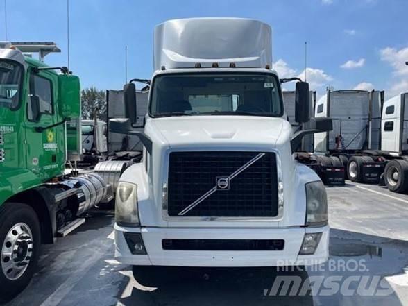 Volvo VNL42T Traktorske jedinice