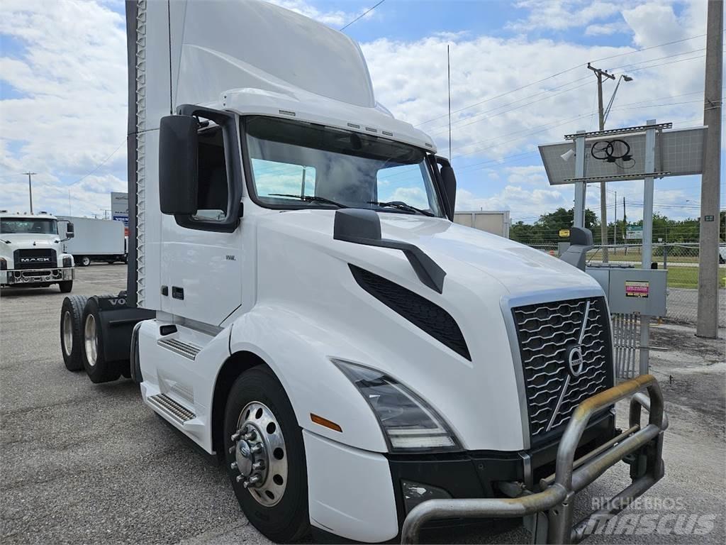 Volvo VNL62T300 Traktorske jedinice